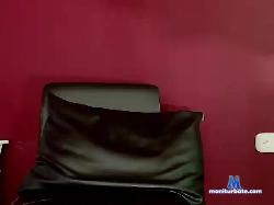 MiloMoore bongacams live cam performer profile