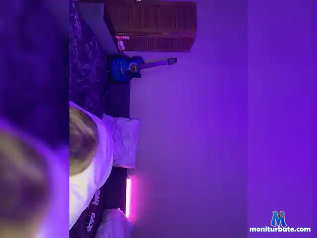 SweetKhristian bongacams performer male
