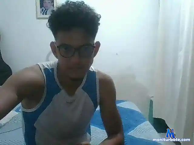 joneshot1 bongacams performer male