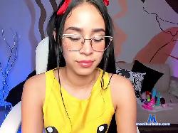 EvelynHarris bongacams live cam performer profile