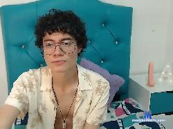 Peterguzmanx bongacams live cam performer profile