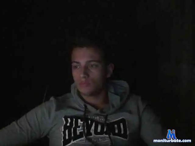 Forenc bongacams performer male