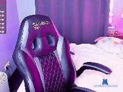 Emma-Woods bongacams live cam performer profile
