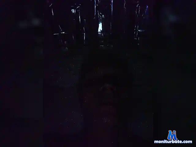 AXEMANAS bongacams performer male
