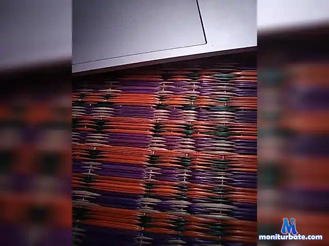 Johnypick bongacams performer male
