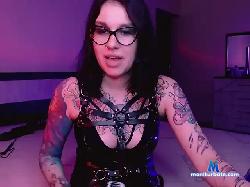 QueenAmanita bongacams live cam performer profile