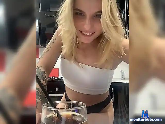 Kseenia bongacams performer female