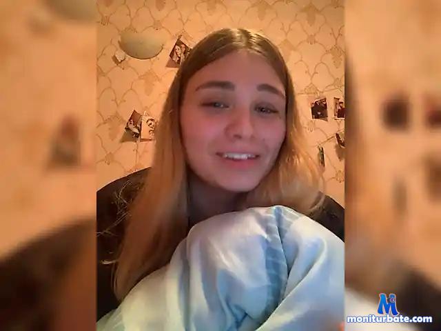Nolovekisssme bongacams performer female