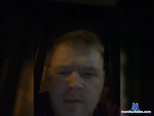 Vivien3400 bongacams performer male