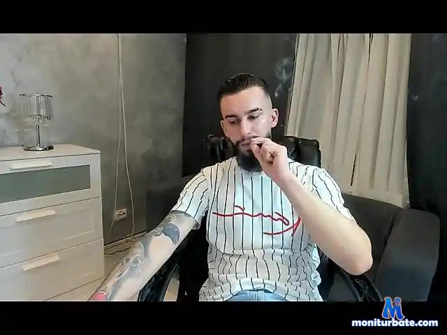 BoaXXX69 bongacams performer male