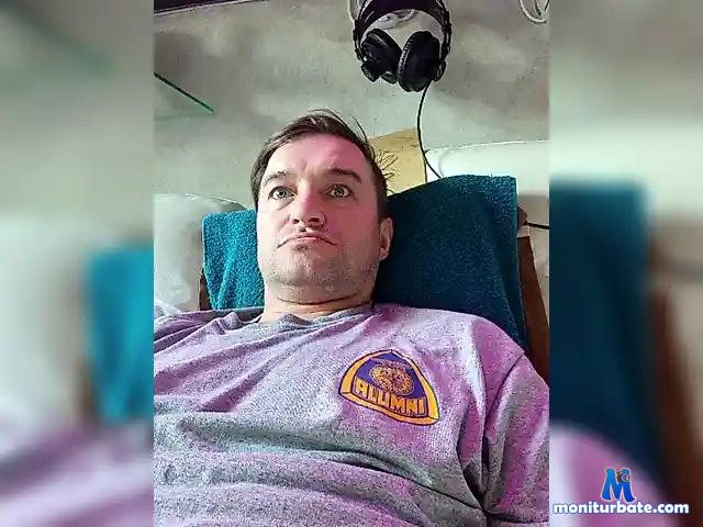 MaksimVrn34 bongacams performer male