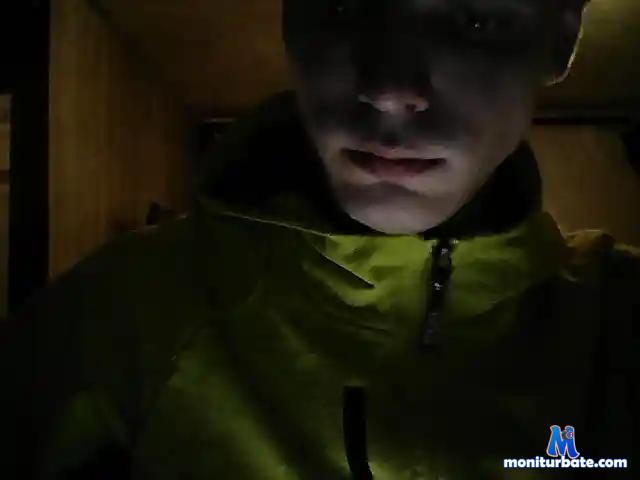 25SweetKiss25a bongacams performer male