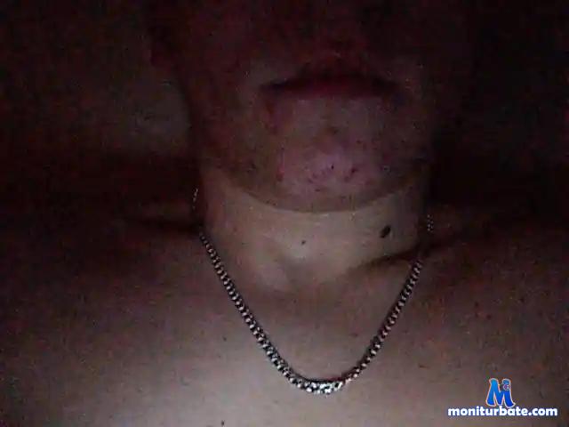 -pyssy1 bongacams performer male