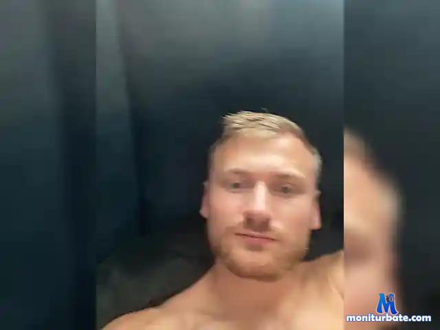 Vas-Pass2020 bongacams performer male