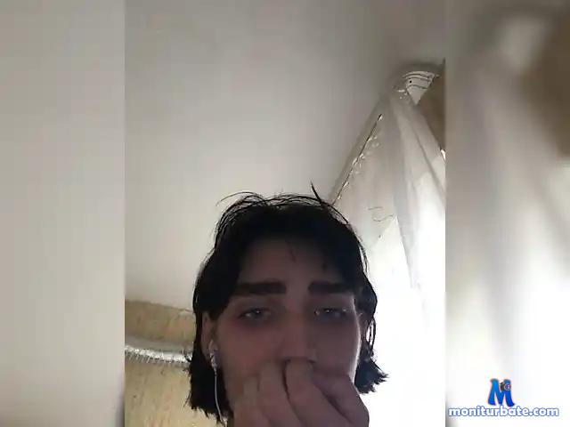 papi-temi bongacams performer male