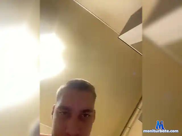 Savelich21 bongacams performer male