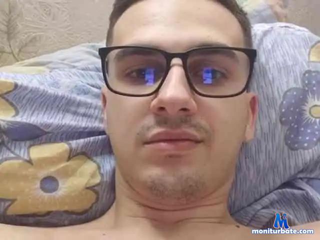 sweeetboy69 bongacams performer male