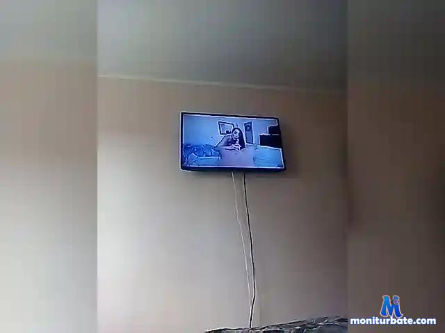 Staff5551 bongacams performer male