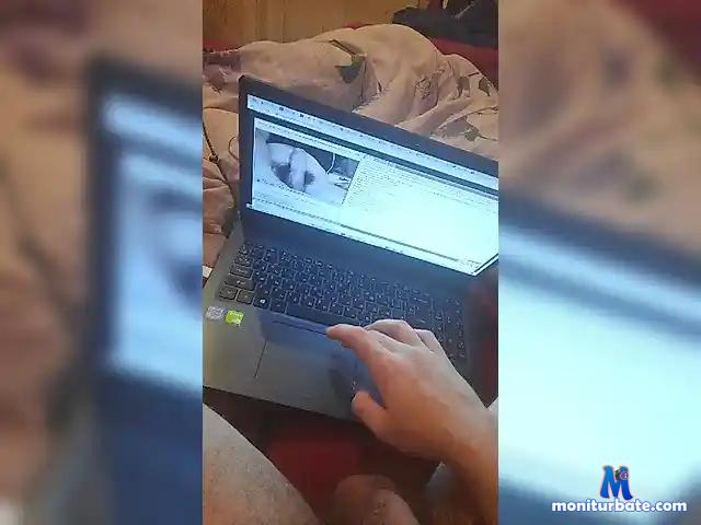 DiorCalboy bongacams performer male