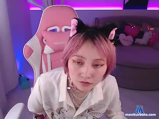 Elis-Yoon bongacams performer female