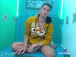 JustinSanthos bongacams live cam performer profile