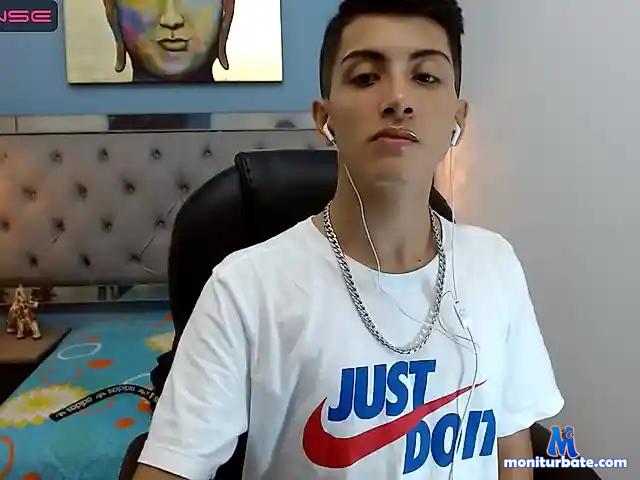 YourDreams18 bongacams performer male