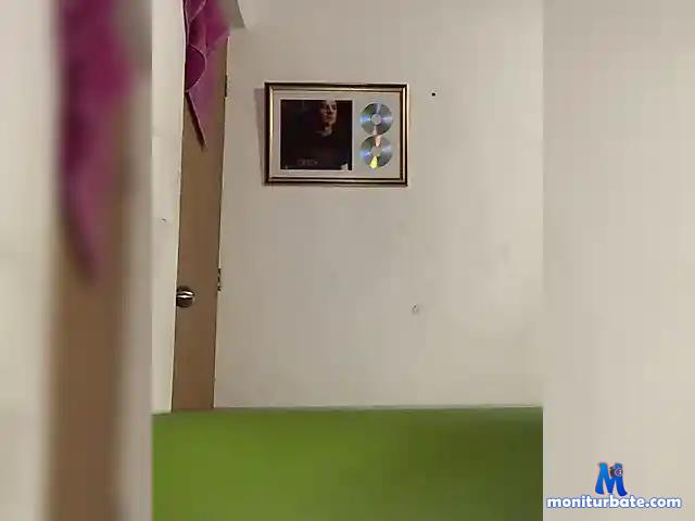 refe94 bongacams performer male