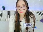 SerenaWillow bongacams livecam show performer room profile