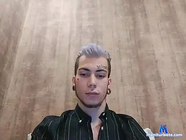 BmeBoy bongacams performer male