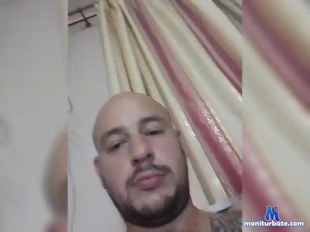 Werbiony bongacams performer male