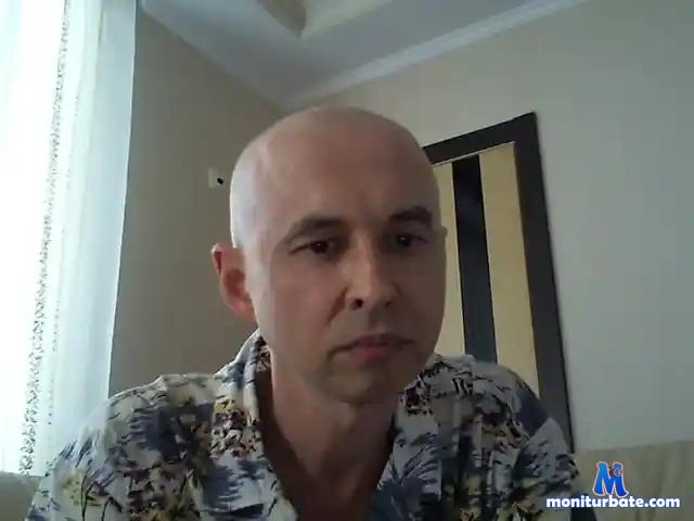 RussGuy bongacams performer male