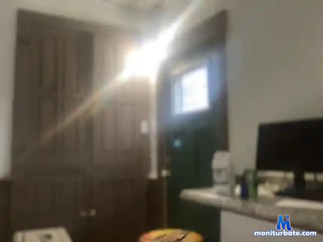 Yahhhhboi bongacams performer male