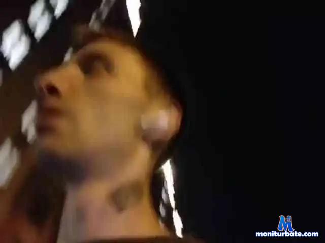 Fagundas2727 bongacams performer male