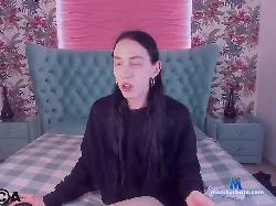 AvrilKors bongacams live cam performer profile