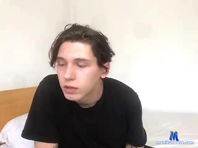 LiamCum bongacams performer male