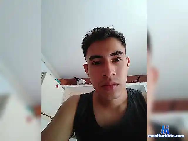 baby2322 bongacams performer male