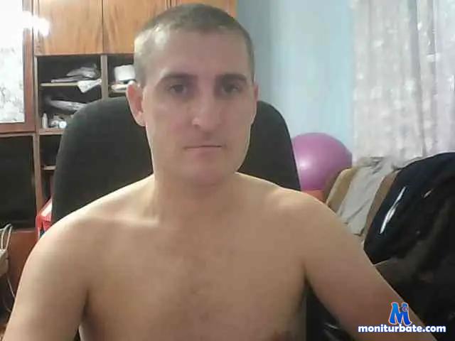 futbik93 bongacams performer male