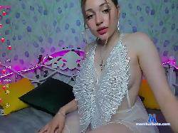 Ari-NotTOshy bongacams live cam performer profile