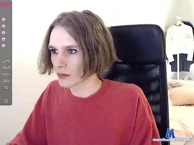 MiaDecole bongacams performer shemale