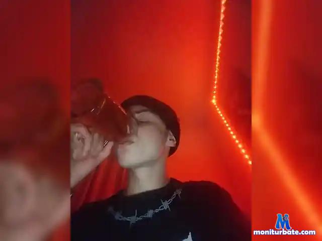 lixxtance1 bongacams performer male
