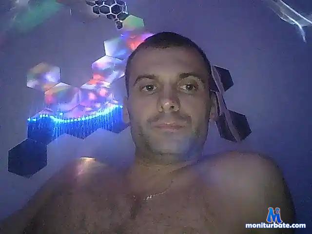 11YourHero11 bongacams performer male
