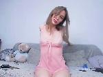 MiaLaLuna bongacams livecam show performer room profile