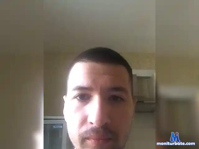 chehhow bongacams performer male