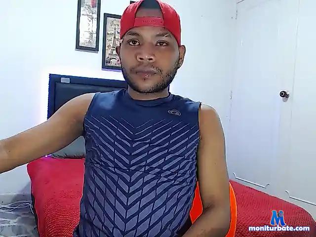 BADWILLIANS bongacams performer male