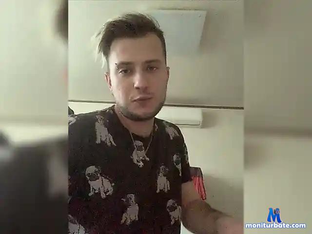 Sw33tTooth bongacams performer male