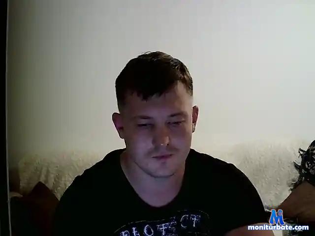 MAAX321989 bongacams performer male