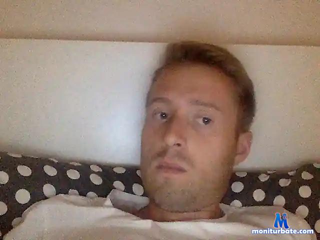 PZXXXXXXX bongacams performer male