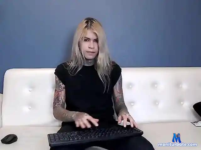 dannydoom bongacams performer male