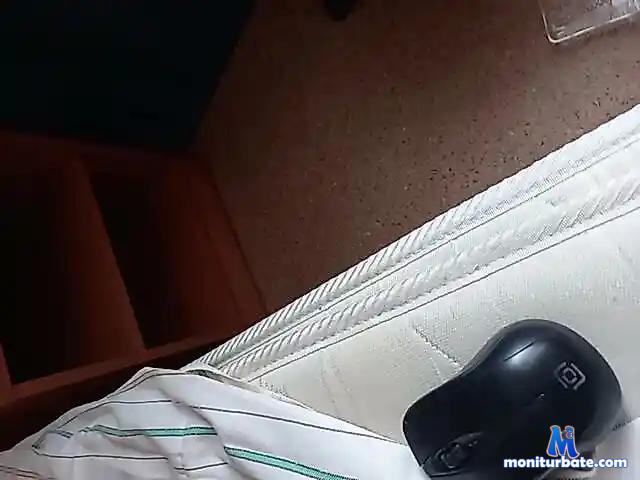 analslut11 bongacams performer male