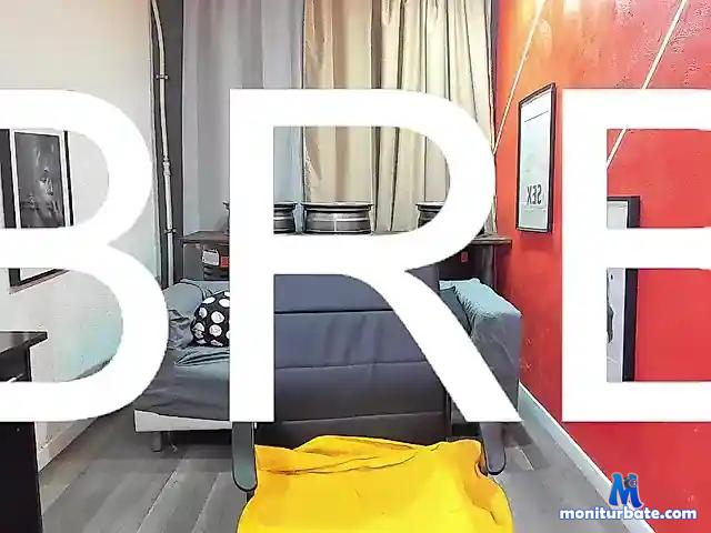 JekaGloo bongacams performer male